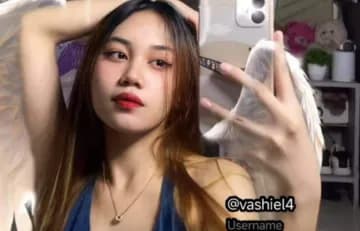 ချစ်ရတဲ့စော်ကို ဟိုတယ်ခေါ်ပြီးပုလွေမှုတ်ခိုင်းလိုက်တယ်